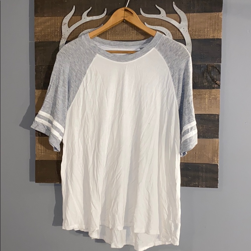 American Eagle Short Sleeved Soft & Sexy Tee